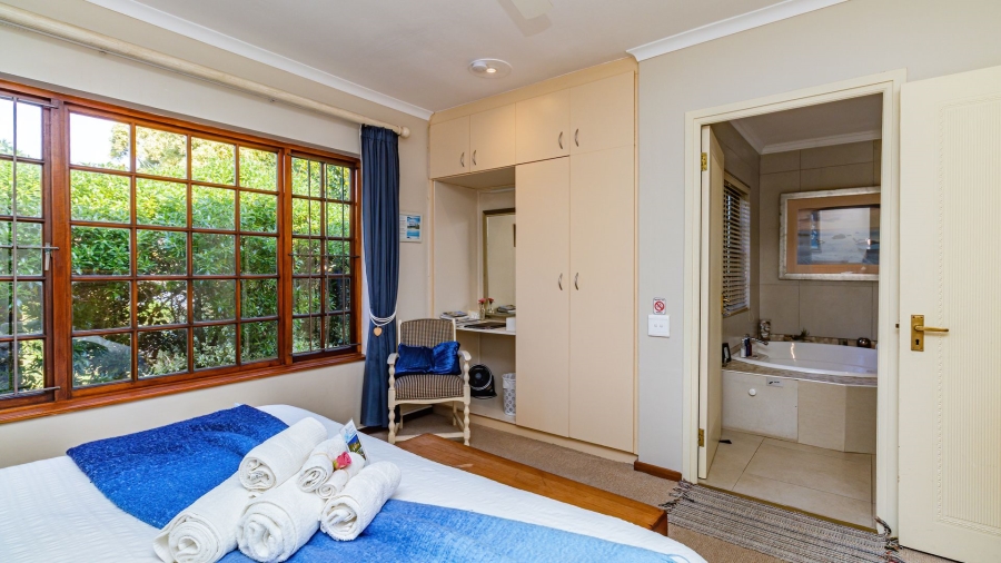 6 Bedroom Property for Sale in Seaside Longships Western Cape